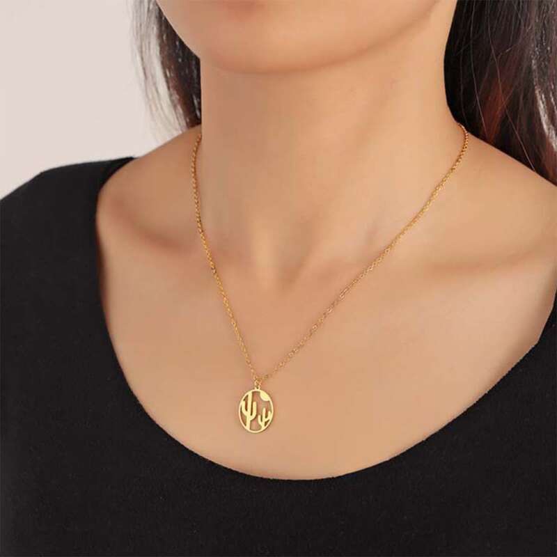 

1pc Cactus Pendant Chain Necklace, Gold