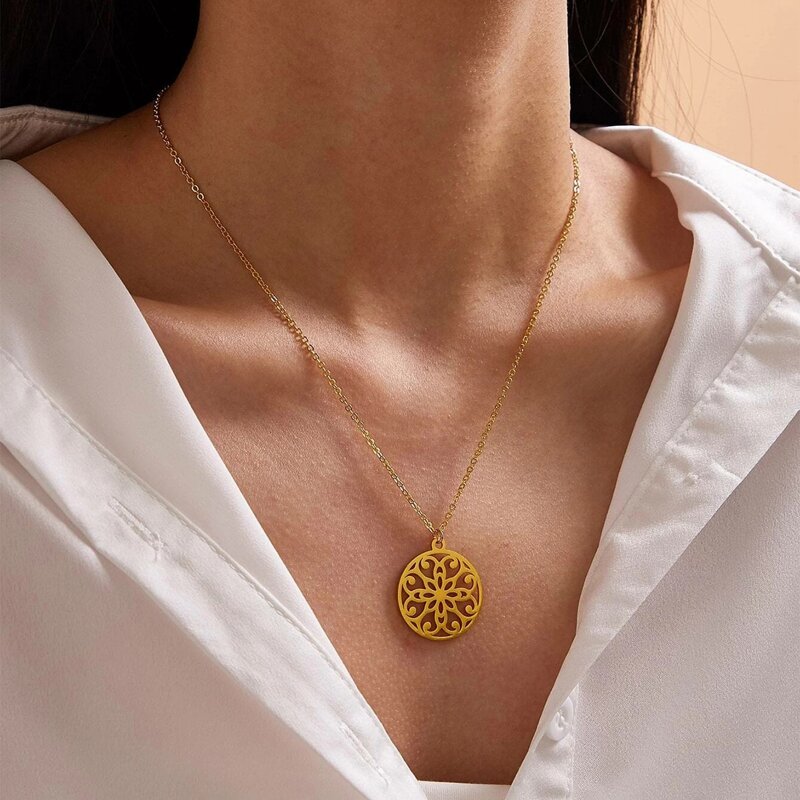 

1pc Round Charm Chain Necklace, Gold