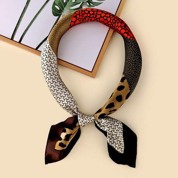 

Allover Graphic Bandana, Multicolor