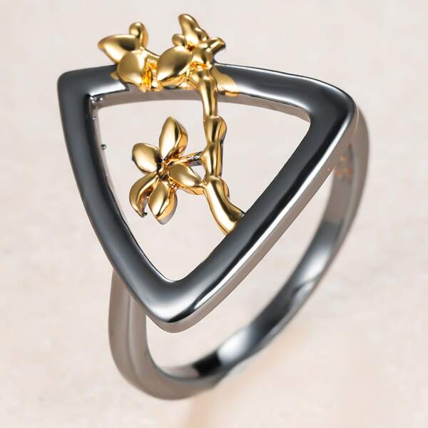 

Flower Decor Ring, Black