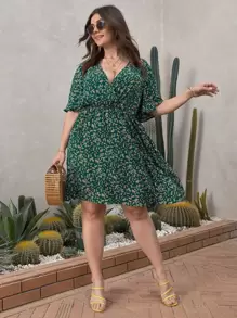 SHEIN VCAY 大碼小碎花交叉領蝴蝶袖A字型連衣裙 - 墨綠色 - 查看 6