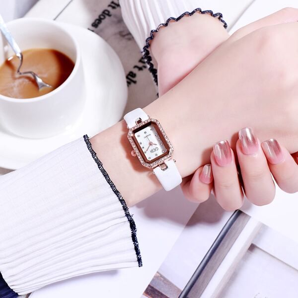 

Rhinestone Decor Rectangle Quartz Watch
