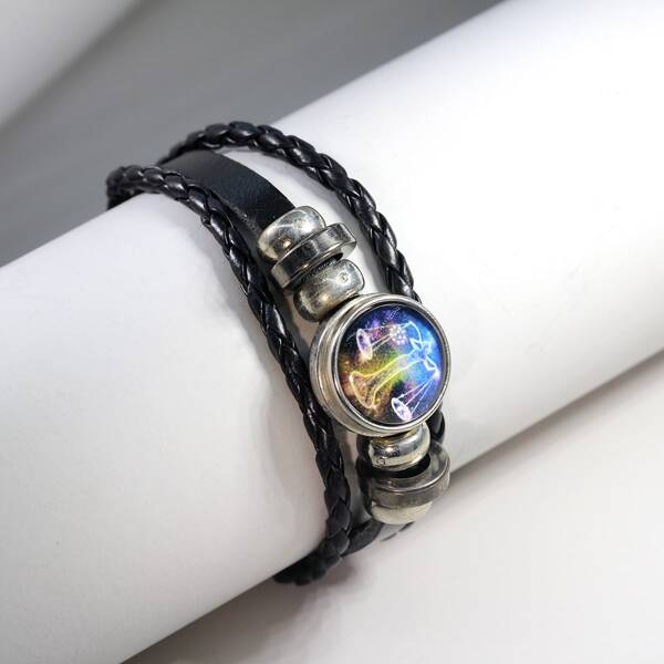 

Men Round Decor Braided Bracelet, Black