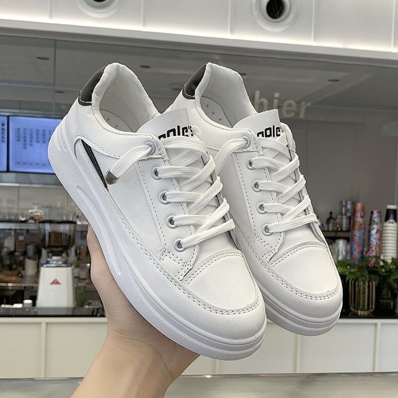 

Lace-up Front Skate Shoes, White