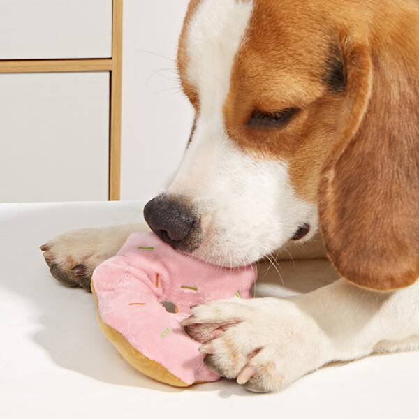 

1pc Donuts Shaped Pet Plush Toy, Pink