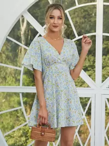 D&M v領蝴蝶袖小碎花連衣裙