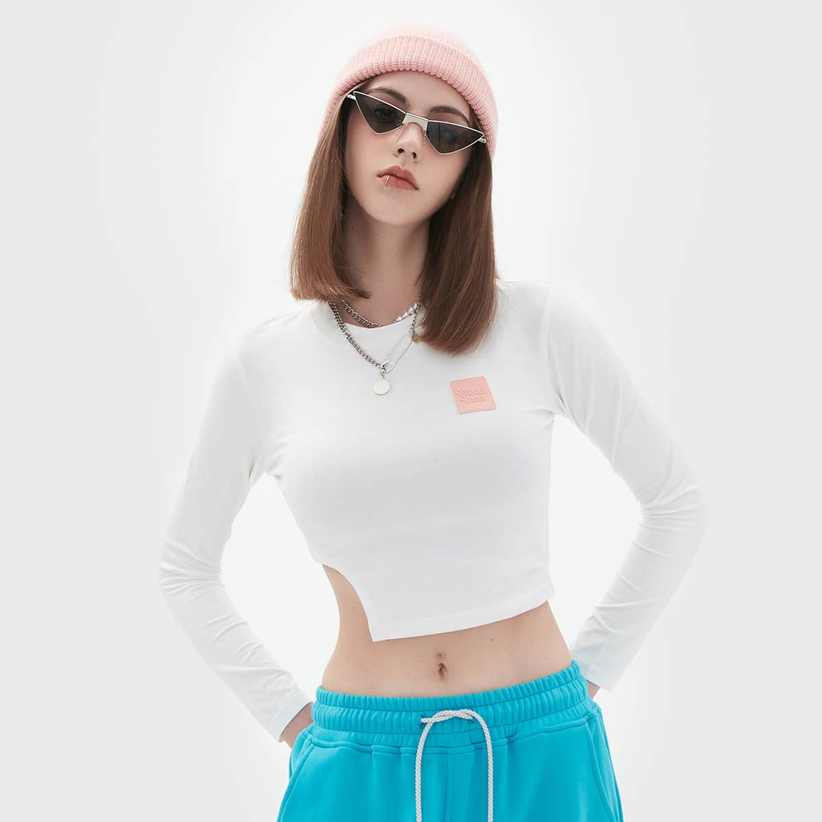 

Patched Detail Split Hem Tee, White