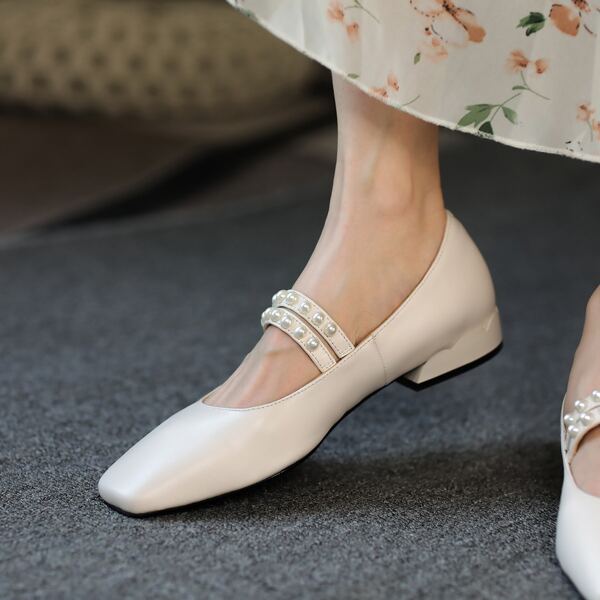 

Square Toe Faux Pearl Decor Leather Flats, White