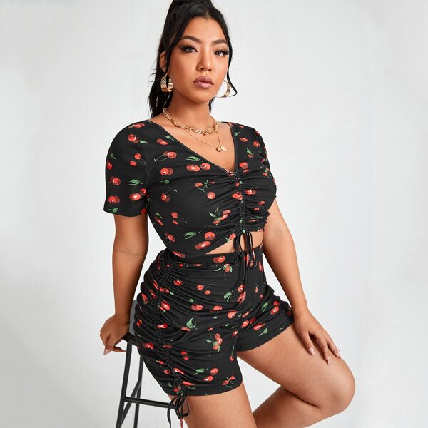 

Plus Drawstring Ruched Cherry Print Tee & Biker Shorts Set, Black