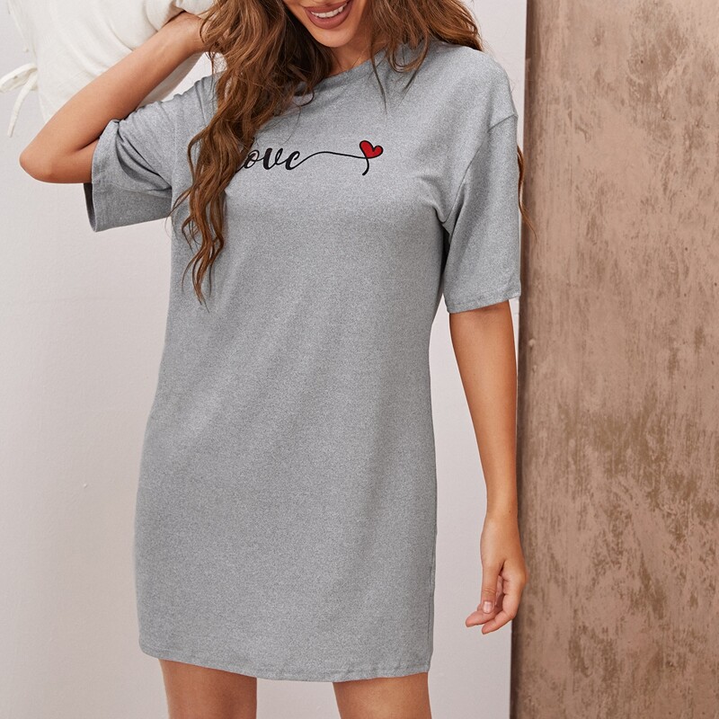 

Letter & Heart Print Drop Shoulder Night Dress, Light grey