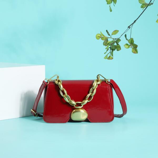 

Chain Decor Crossbody Bag, Red