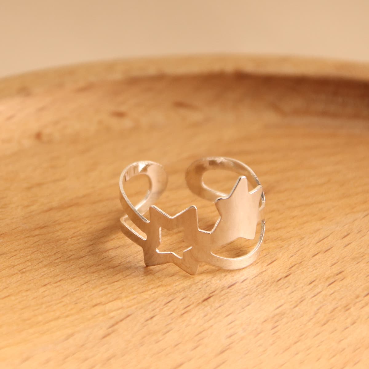 

1pc Hollow Out Star Design Ring, Silver