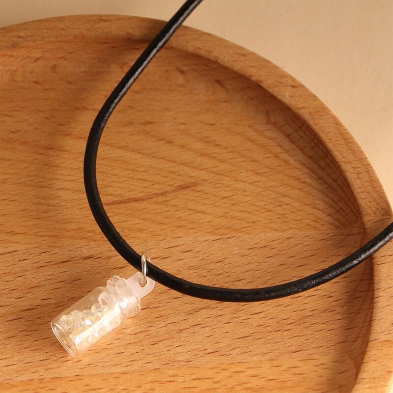 

1pc Bottle Pendant Choker, Clear
