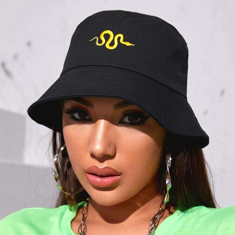 

Snake Embroidery Bucket Hat, Black