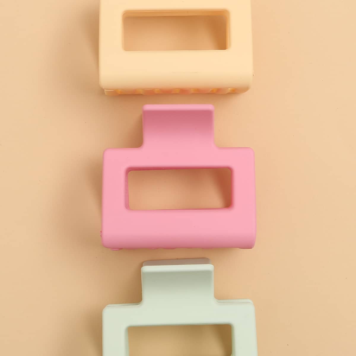 

3pcs Solid Hair Claw, Multicolor