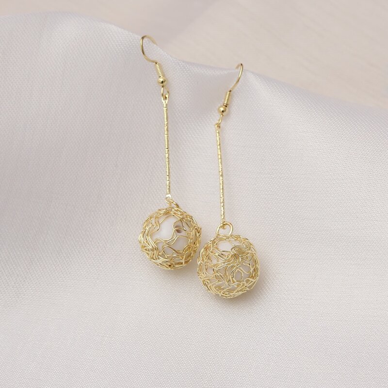 

1pair Ball Design Drop Earrings, Gold