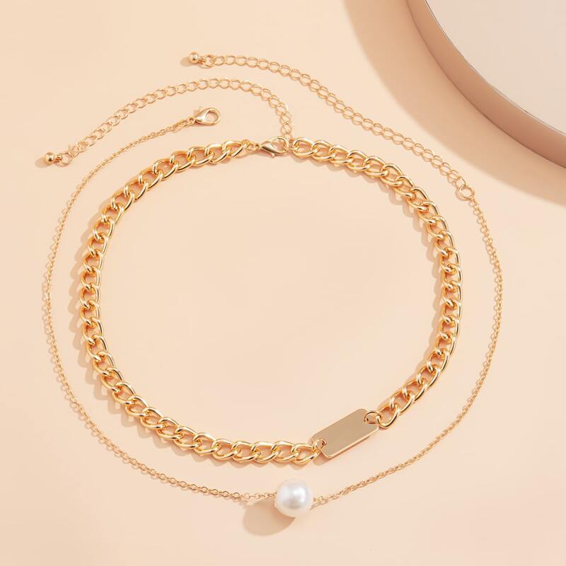 

2pcs Faux Pearl Charm Chain Necklace, Gold