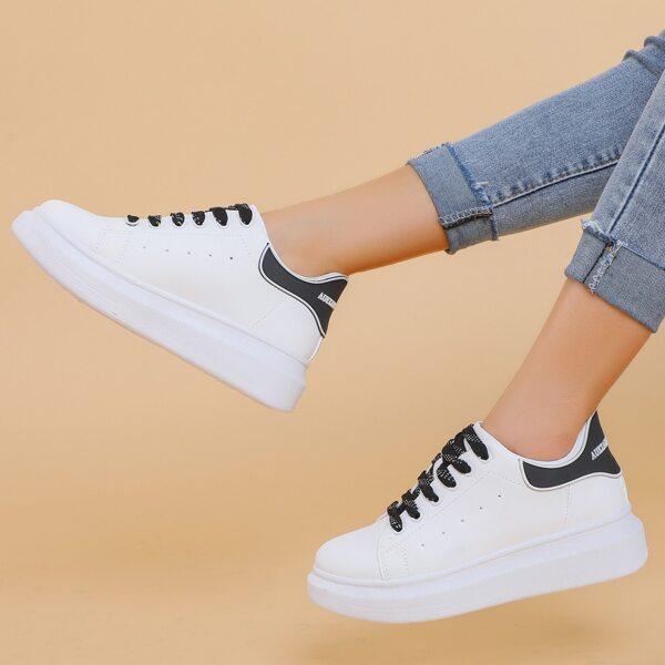 

Lace-up Front Skate Shoes, White