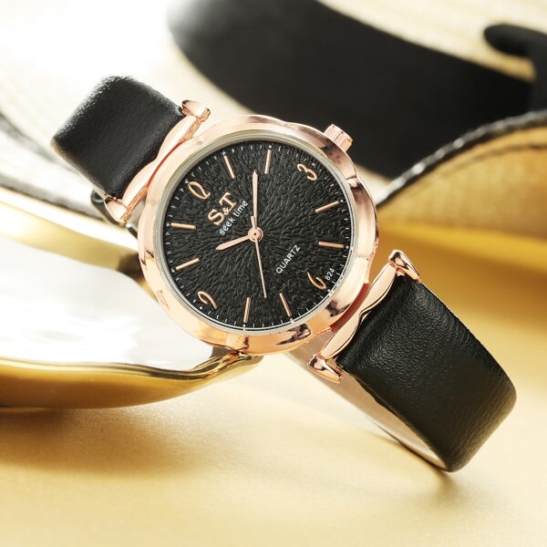 

Round Pointer Quartz Watch
