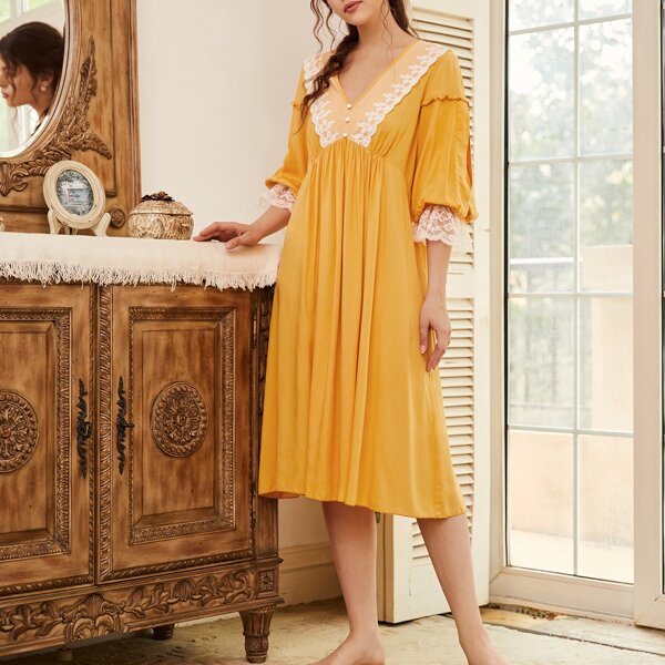 

Buttoned Front Split Sleeve Embroidery Mesh Yoke Nightdress, Yellow