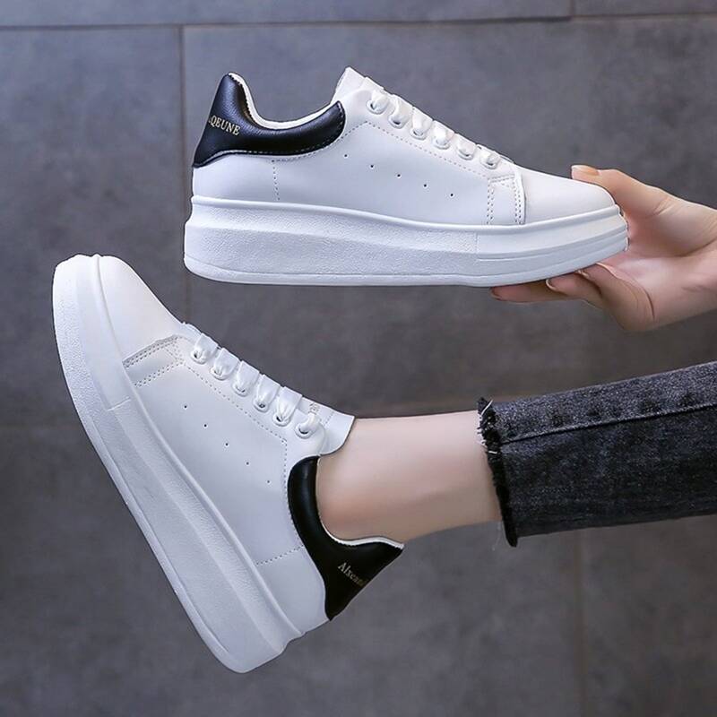 

Simple Lace-up Skate Shoes, White
