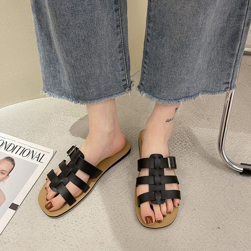 

Buckle Strap Slide Sandals, Black