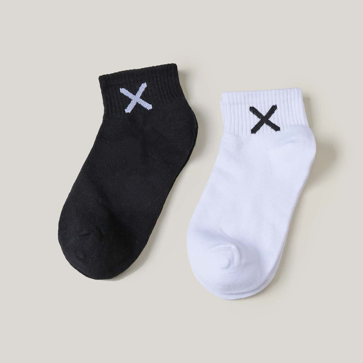 

Guys 2pairs Letter Ankle Socks, Black and white