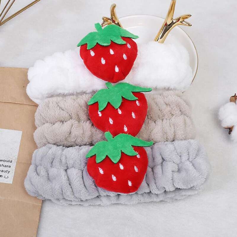 

1pc Random Strawberry Bath Headband, Multicolor
