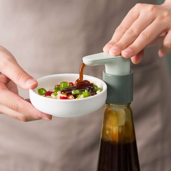 

1pc Seasoning Bottle Pressure Nozzle, Green