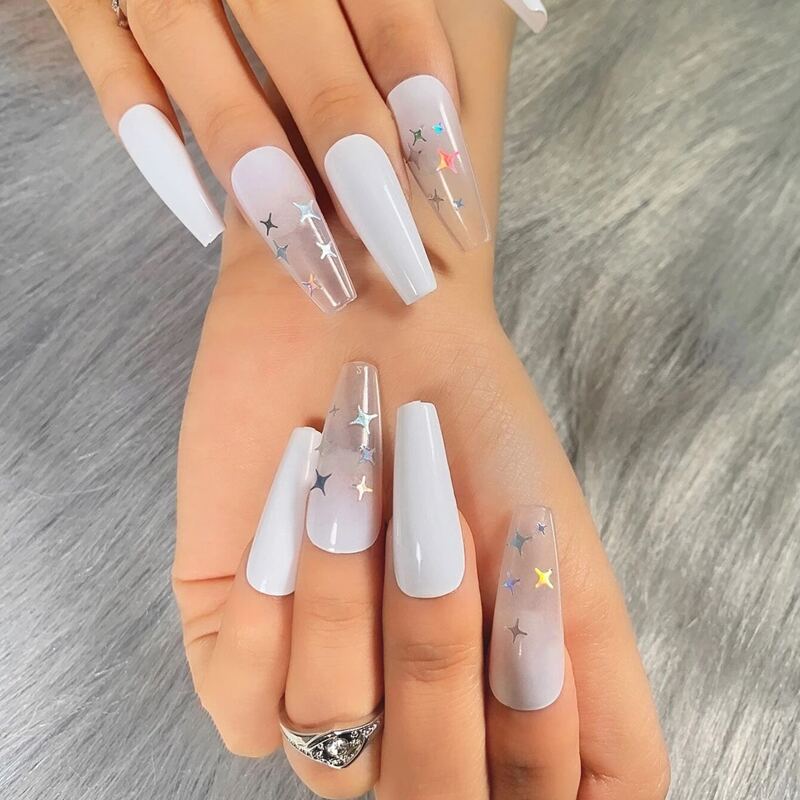 

24pcs Star Fake Nail, White