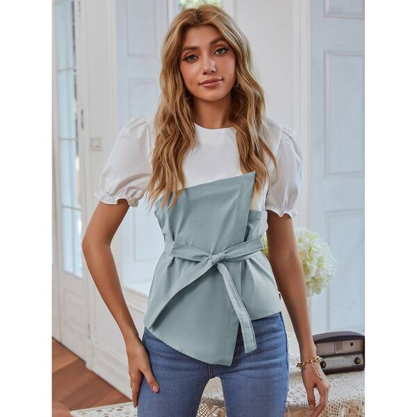 

Keyhole Back Colorblock Belted Top, Blue and white