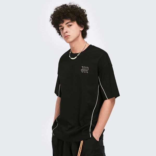 

Men Rhinestone Letter Drop Shoulder Tee, Black