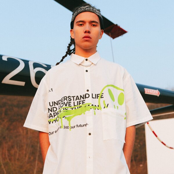 

Men Patch Pocket Slogan Graphic Shirt, White