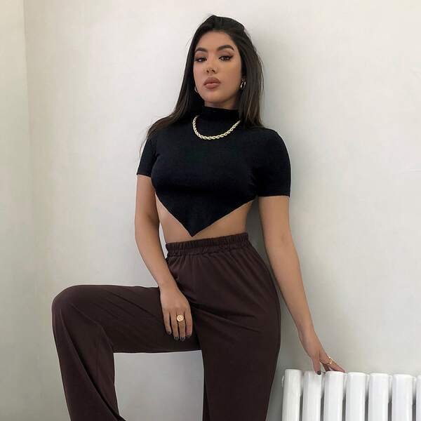

Knotted Backless Mock-neck Crop Top, Black
