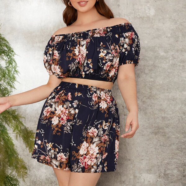 

Plus Off Shoulder Shirred Detail Floral Top & Shorts Set, Multicolor