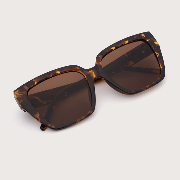 

Tortoiseshell Frame Sunglasses
