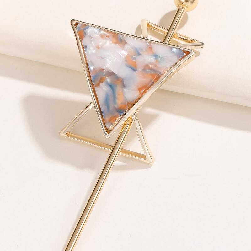 

Triangle Decor Hair Pin, Multicolor