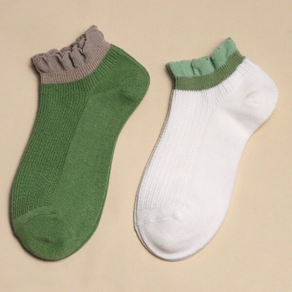 

2pairs Frill Trim Socks, Multicolor