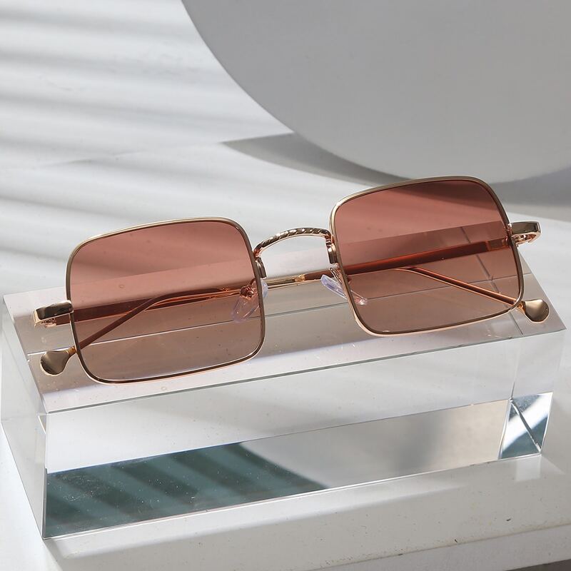 

Metal Frame Sunglasses