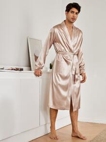 Bata nocturna con cinturón con doble bolsillos de satén con shorts - Albaricoque - Ver 5