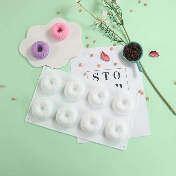 

1pc 8 Hole Donut Mold, White