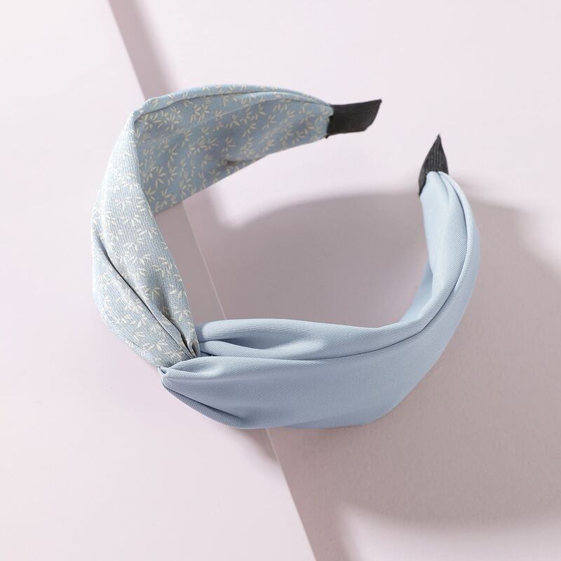 

Twist Design Wide Headband, Blue