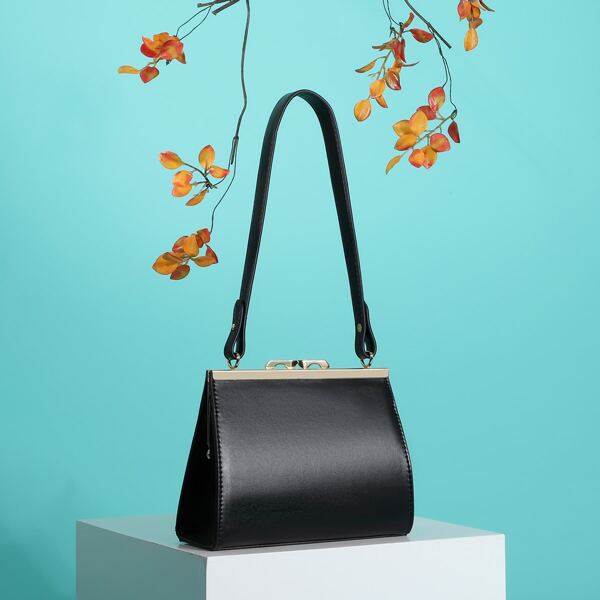 

Minimalist Kiss Lock Baguette Bag, Black