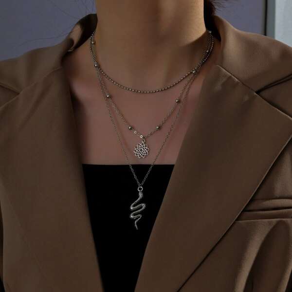 

Flower Charm Layered Necklace, Silver