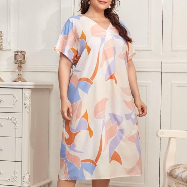 

Plus V Neck Allover Print Night Dress, Multicolor