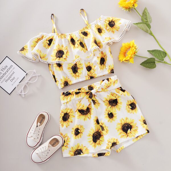 

Girls Sunflower Print Top & Belted Shorts Set, Multicolor