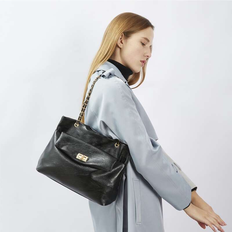 

Solid Chain Tote Bag, Black