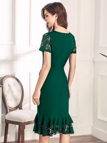 MIUSOL فستان نحيل بحافة مكشكش بلوحة دانتيل