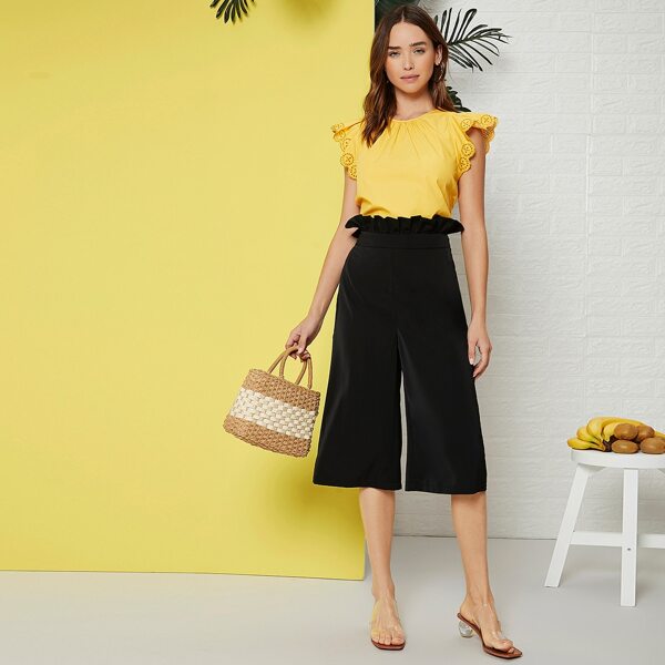 

Paperbag Waist Capri Pants, Black