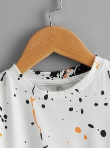 SHEIN Mali chłopcy Plama atramentu Krótki Rękaw Trójnik